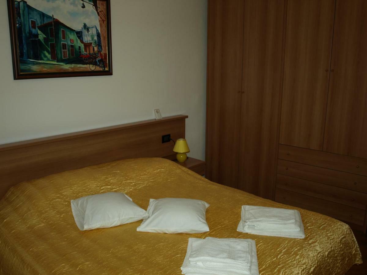 Apartment Branko With Free Parking Ičići Eksteriør billede